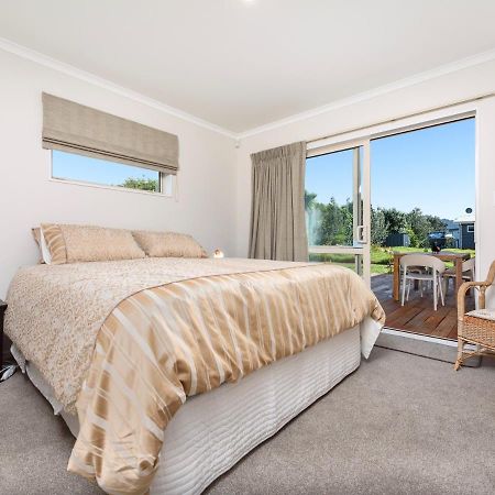 Modern Beach Break - Waihi Beach Holiday Home Kültér fotó